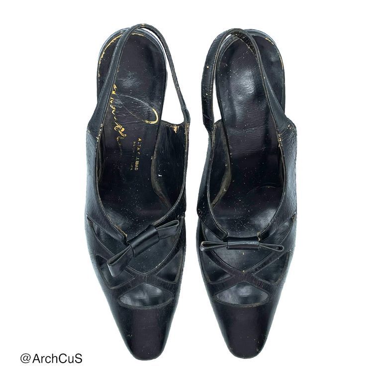 "Primor" slingback pumps, black leather (pair)