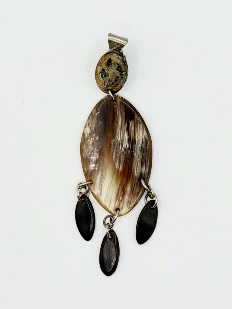 Horn earring with marquise plaque and three drops