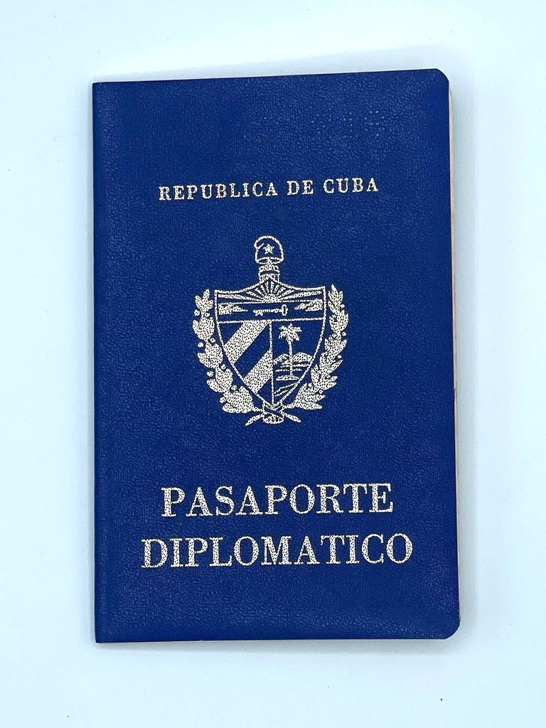 Diplomatic passport, República de Cuba
