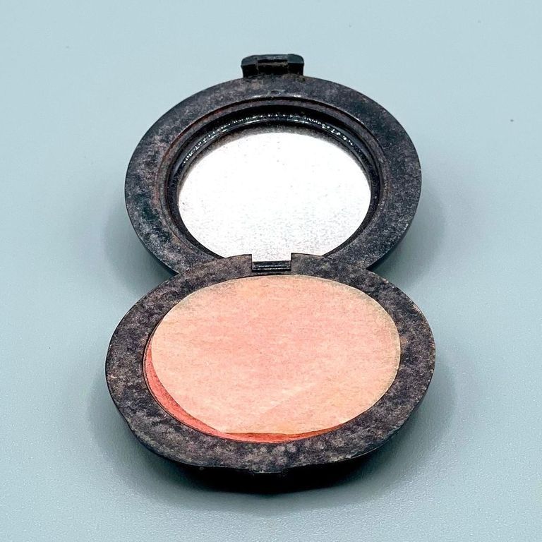 "Fantasía" iridescent blush compact (colorete), shade "Rosa Indio" - Image 3