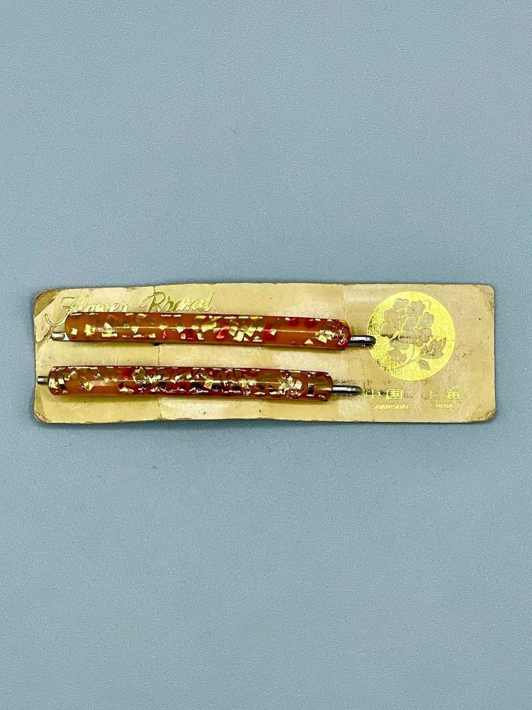 Confetti-lucite "Flower Brand" hair pins (amber/gold, pair), on original card - Image 2