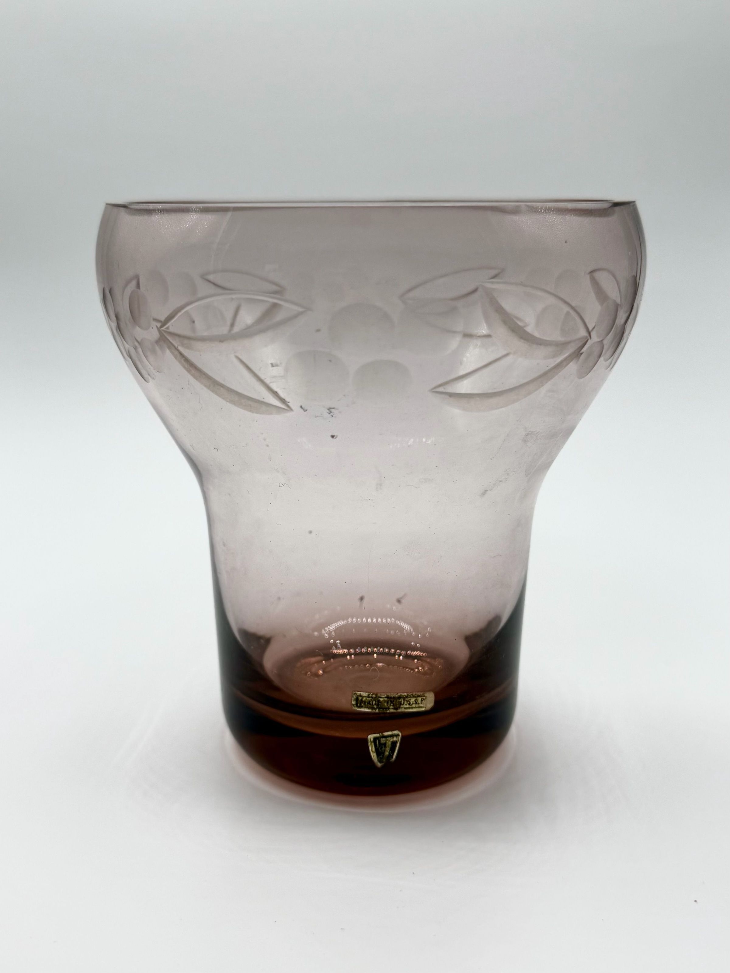          vase picture number 1
   