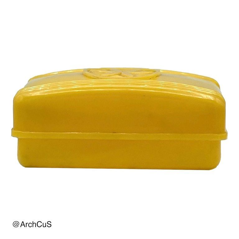Molded-Plastic Two-Part Soap Box (Jabonera) with Rosette Motif – Yellow - Image 2