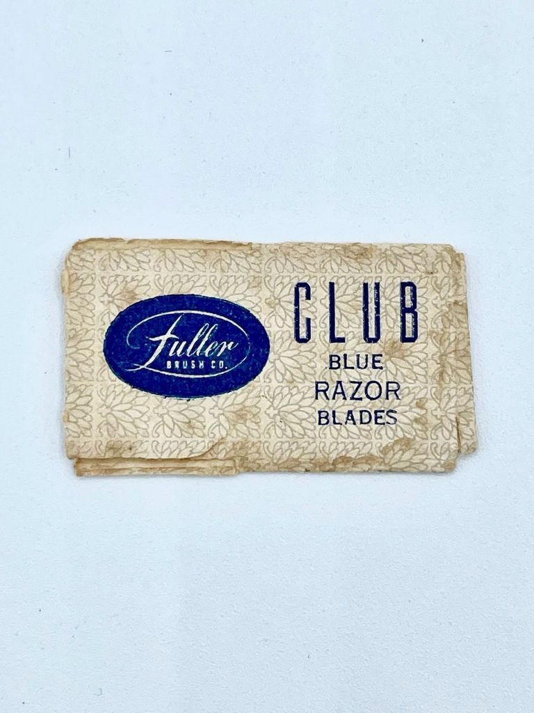 "Club Blue" double-edge razor blade with wrapper (Fuller Brush Company )