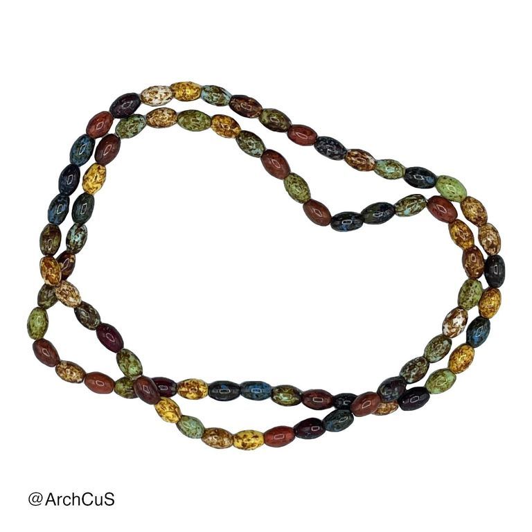 Long glass-bead necklace (rope/sautoir), mottled/speckled ("Picasso"-type) glaze