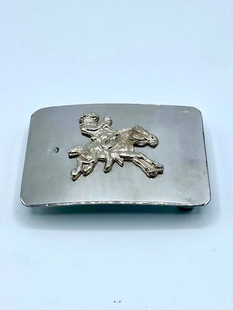 Belt buckle, artisanal, with bucking-bronco/rodeo rider appliqué