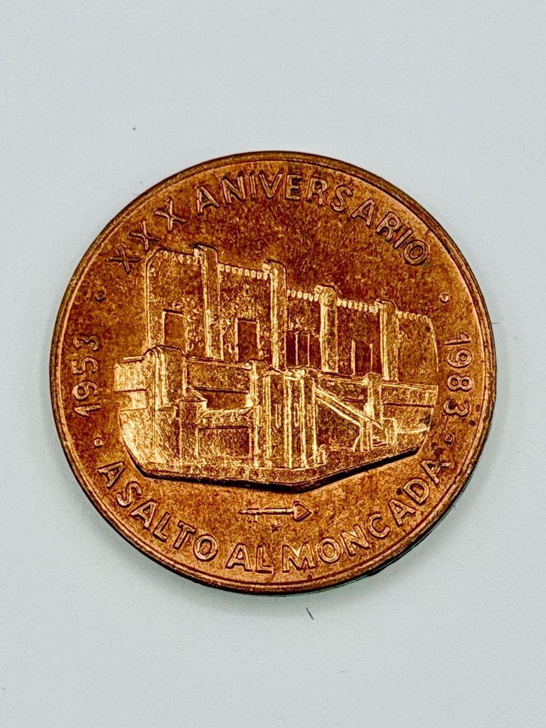 Bronze commemorative medal, 30th anniversary of the Asalto al Moncada (1953–1983) — Moncada Barracks / Granjita Siboney