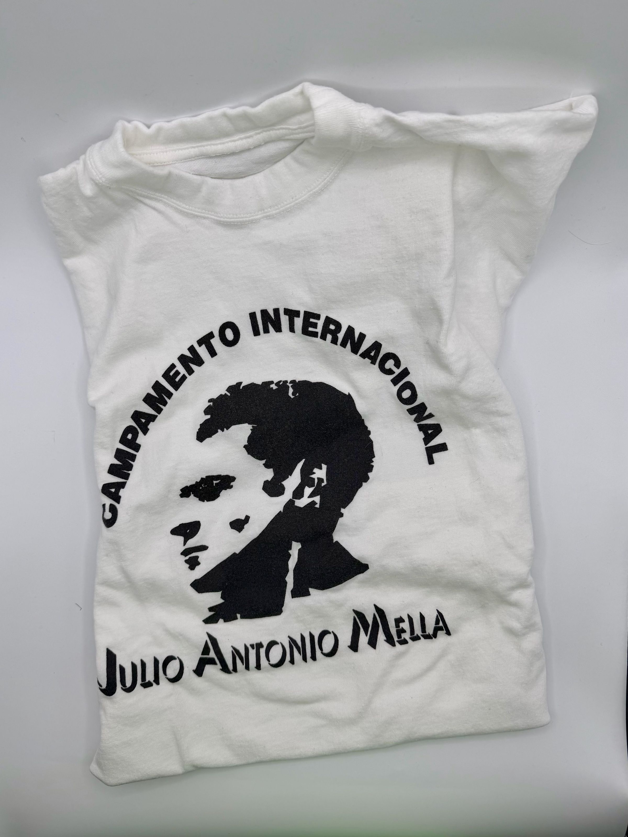          t-shirt picture number 1
   