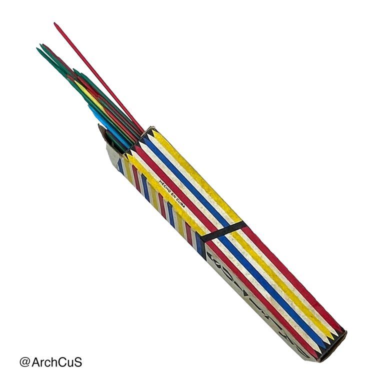 Boxed set of pick-up sticks (palitos chinos)