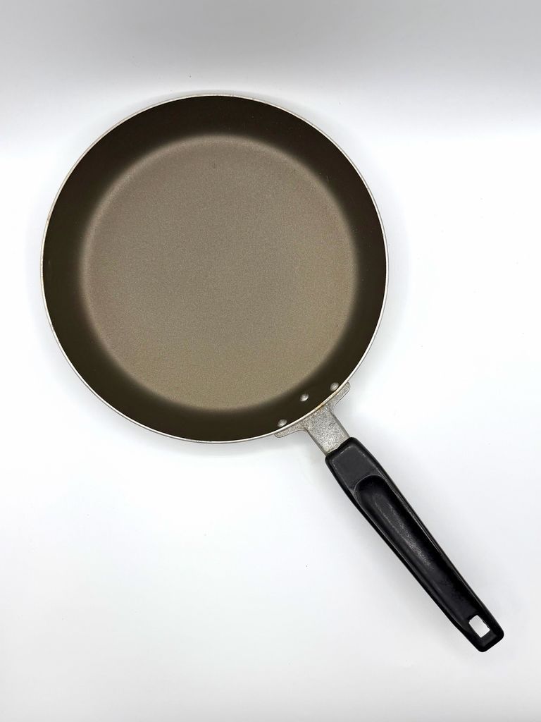 Non-Stick Aluminum Frying Pan (Sartén)