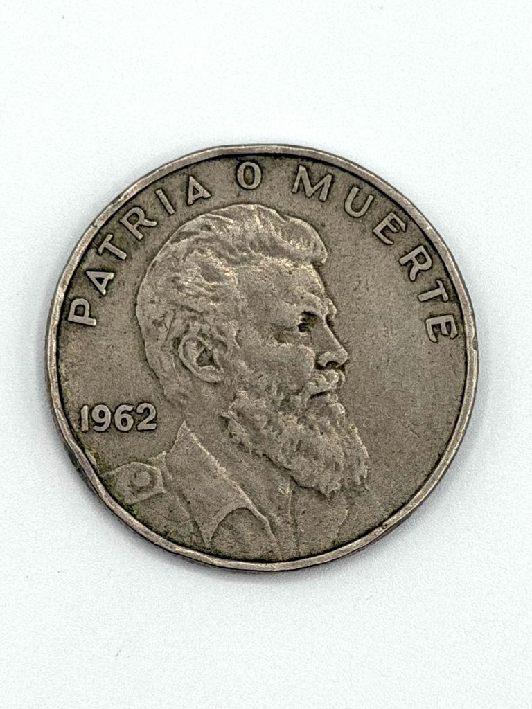 Cuba 40‑centavos coin, 1962 (Camilo Cienfuegos)