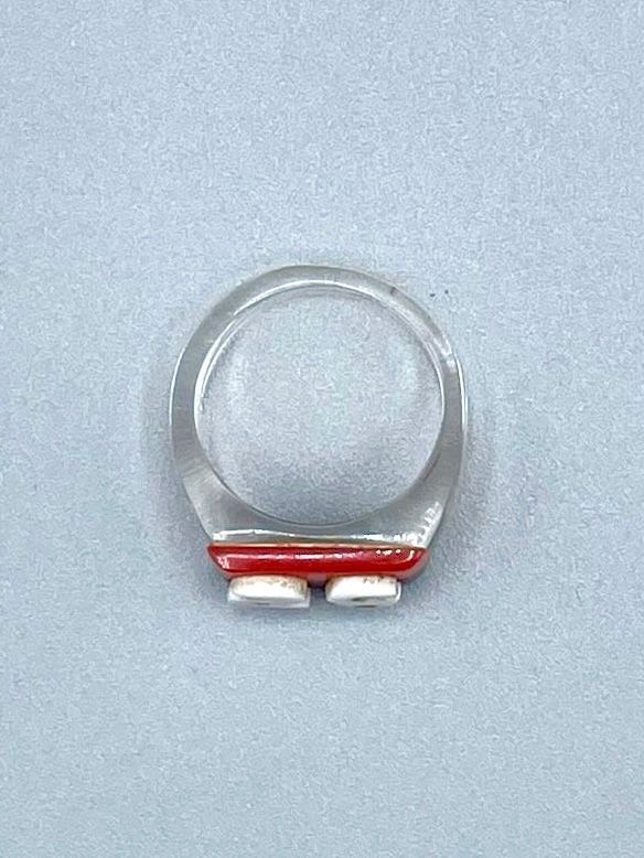 Commemorative resin ring, Movimiento 26 de Julio emblem ("26") - Image 2