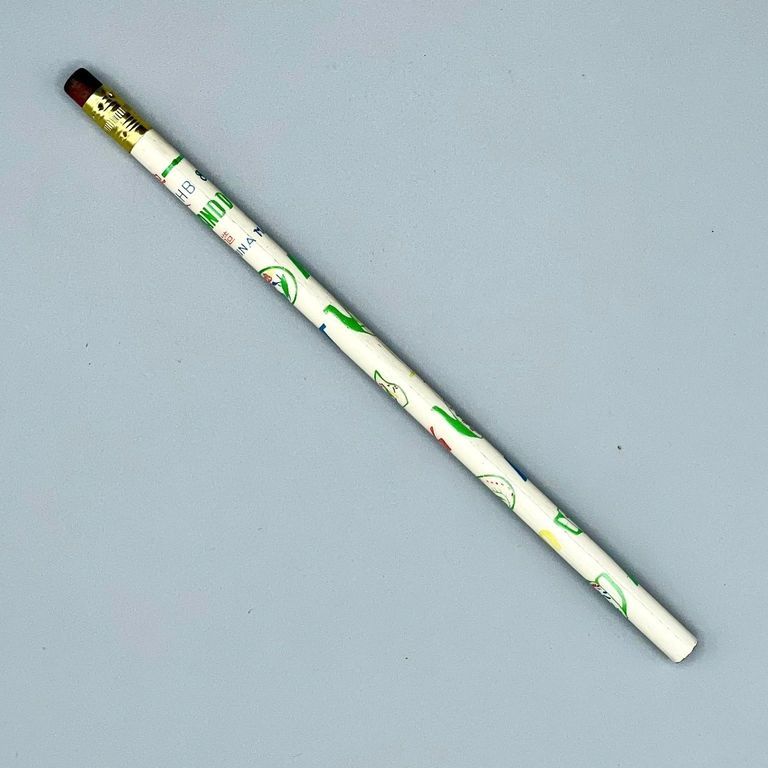 "Deer Brand" (鹿牌) pencil No. 868, HB grade — foliate design