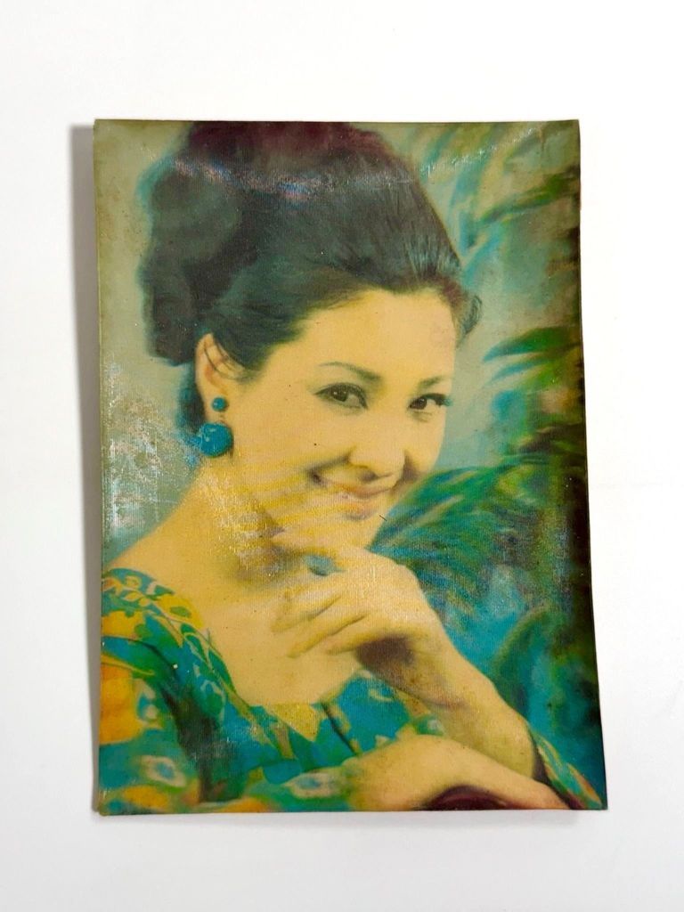 Lenticular "Winking Girl" Postcard (IMCO Stereo Card), with Spanish manuscript message