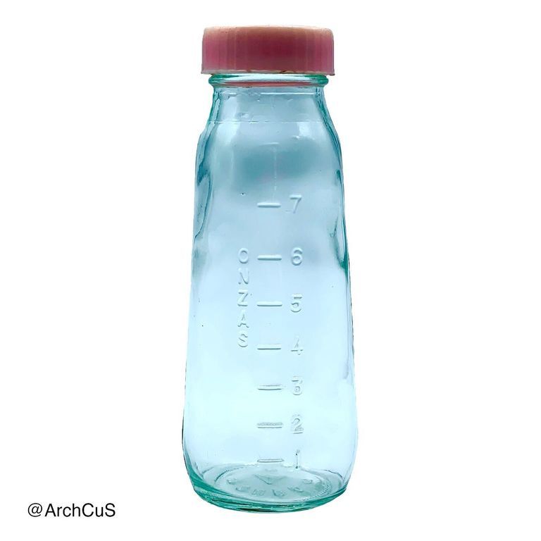 Graduated Glass Infant Feeding Bottle (Biberón) with "ONZAS" Scale and Screw Cap