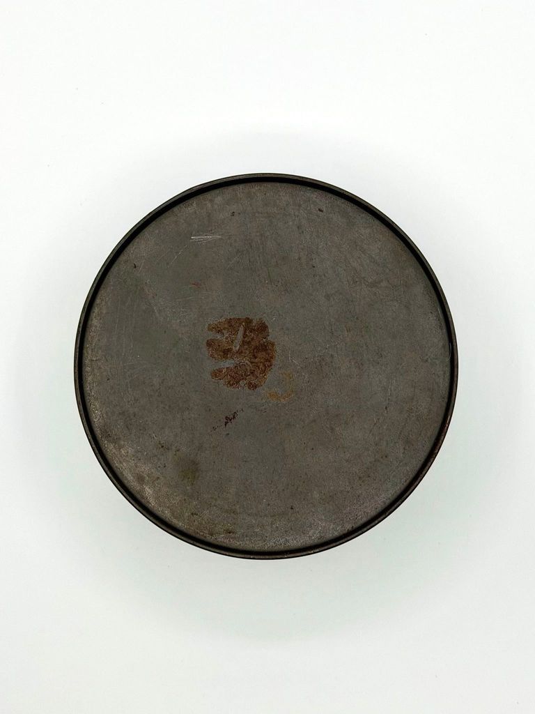 Decorative lithographed tin (round slip-lid canister) - Image 4