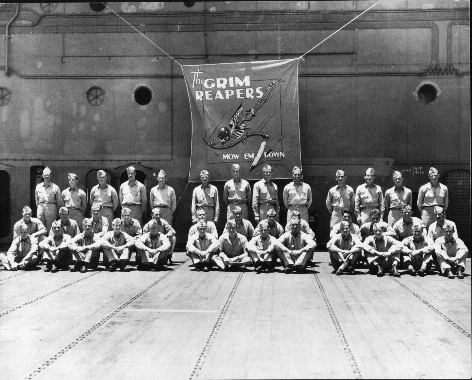 The Grim Reapers: Story of James Flatley and the VF-10 Hellcats