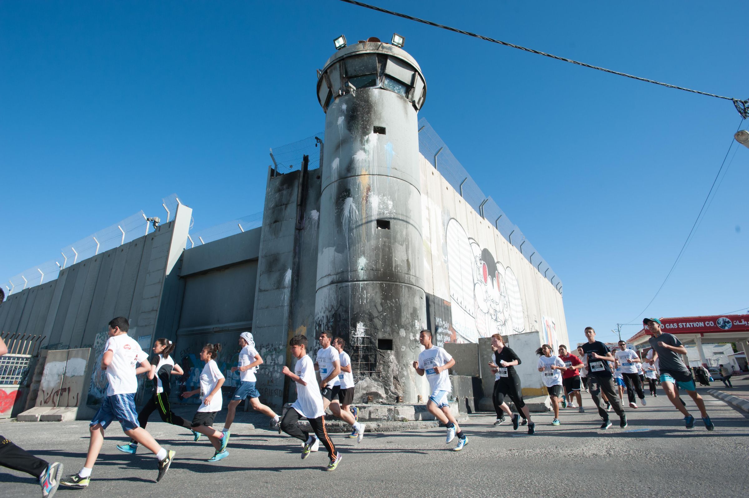 The Second Annual Palestine Marathon Passes the Separation Wall picture number 1