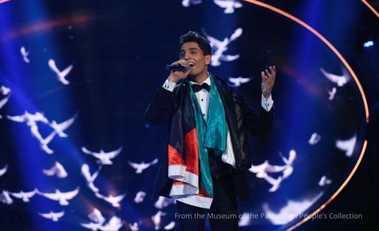 Palestinian Keffiyeh Signed by Mohammad Assaf picture number 1