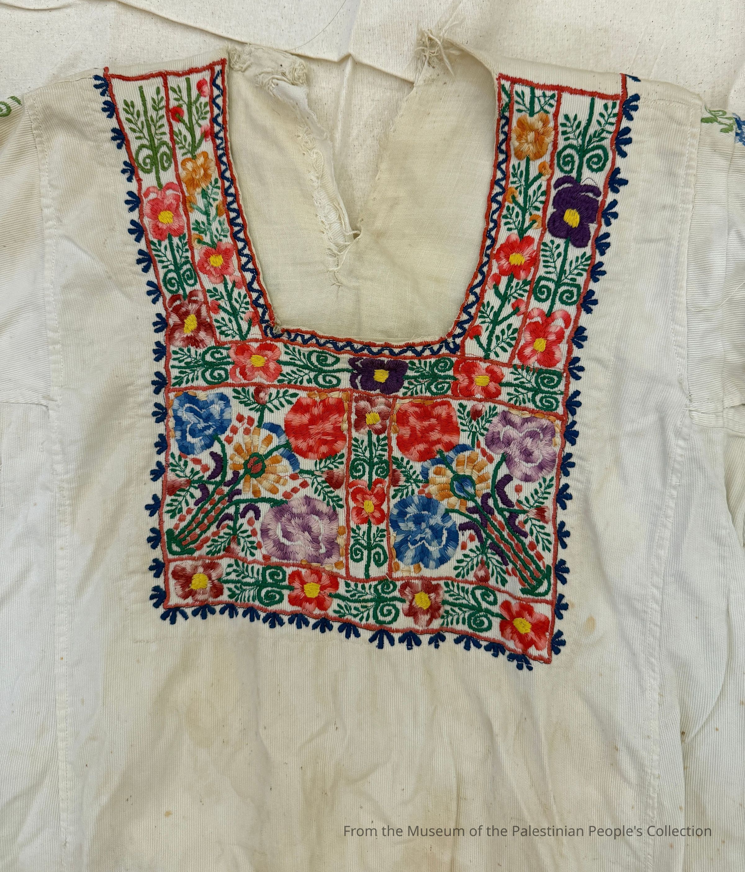 White Thobe, Contemporary (Mid to Late 20th Century) picture number 1