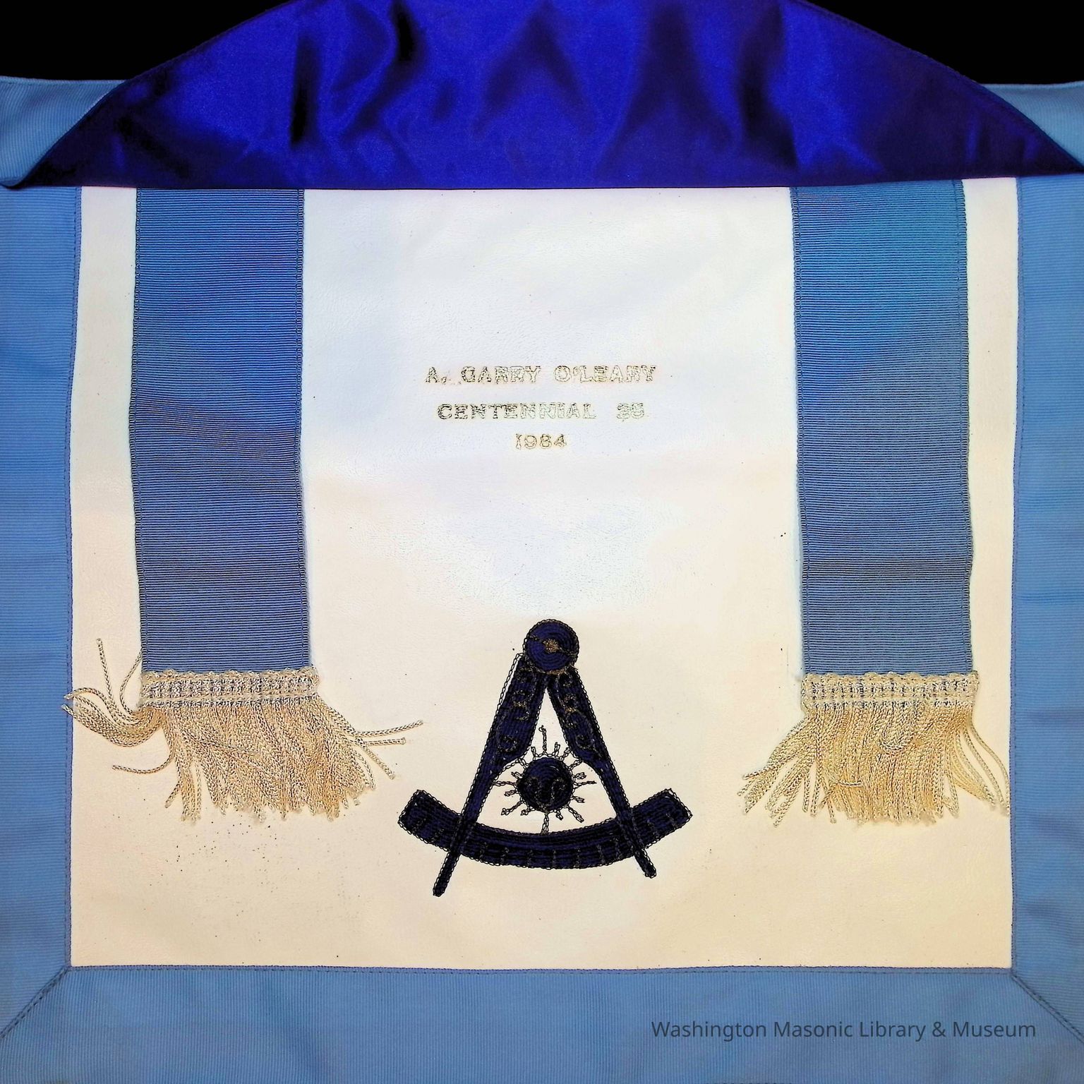 4) Past Master Aprons