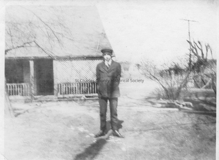 Copyright: St. Charles County Historical Society; Origsize: 6 1/2  x 4 1/4; Origformat: Print-Photographic