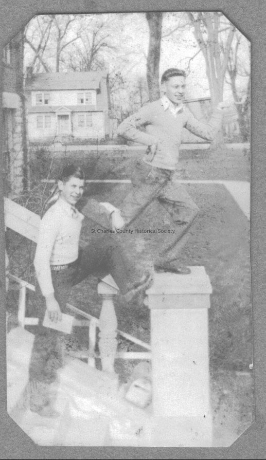 Copyright: St. Charles County Historical Society; Origsize: 6 1/2  x 4 1/4; Origformat: Print-Photographic