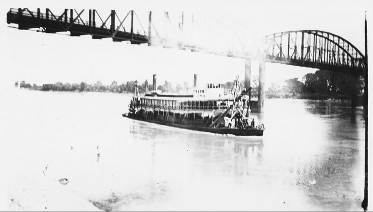 Copyright: St. Charles County Historical Society; Origsize: 6 1/2  x 4 1/4; Origformat: Print-Photographic