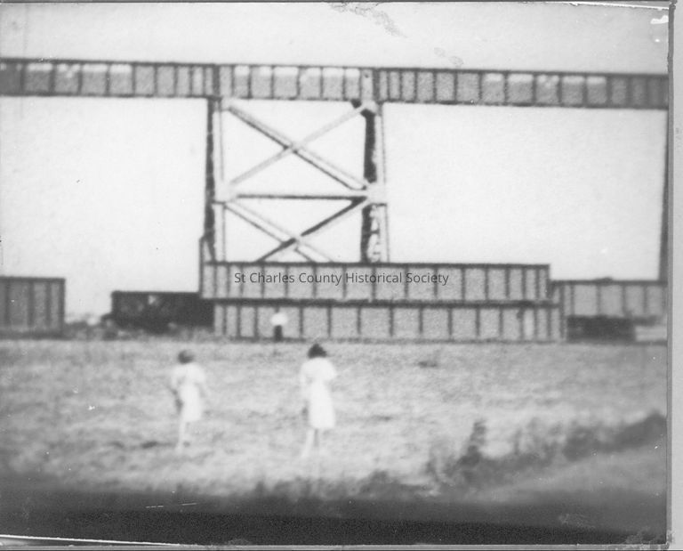 Copyright: St. Charles County Historical Society; Origsize: 6 1/2  x 4 1/4; Origformat: Print-Photographic