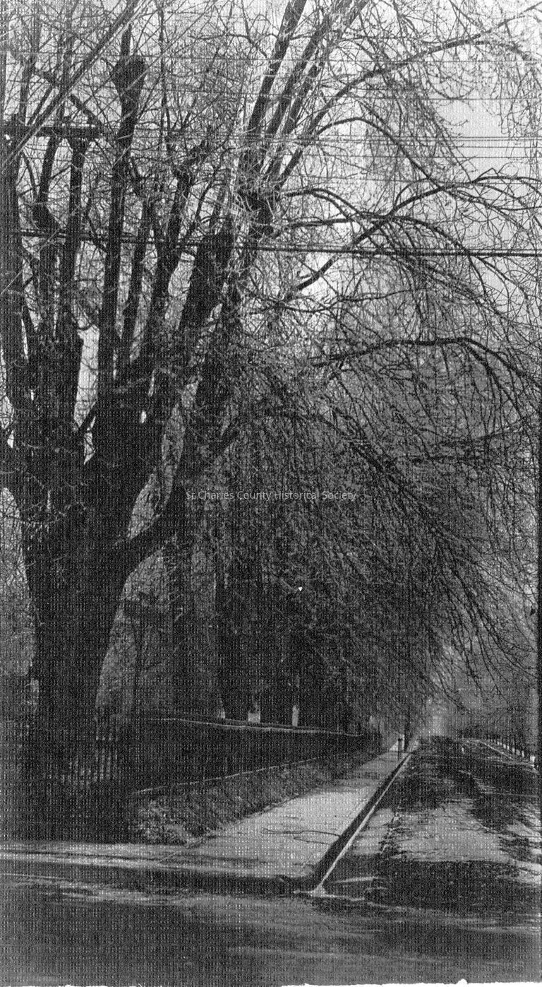 Copyright: St. Charles County Historical Society; Origsize: 6 1/2  x 4 1/4; Origformat: Print-Photographic