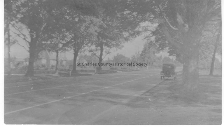 Copyright: St. Charles County Historical Society; Origsize: 6 1/2  x 4 1/4; Origformat: Print-Photographic