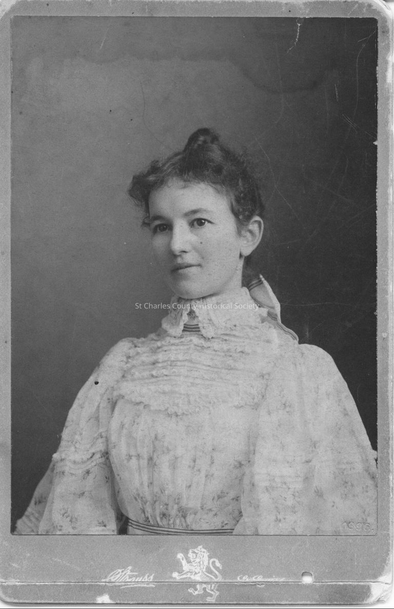 Copyright: St. Charles County Historical Society; Origsize: 6 1/2  x 4 1/4; Origformat: Print-Photographic