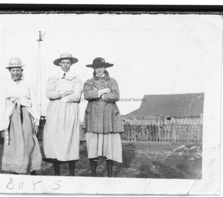 Copyright: St. Charles County Historical Society; Origsize: 6 1/2  x 4 1/4; Origformat: Print-Photographic