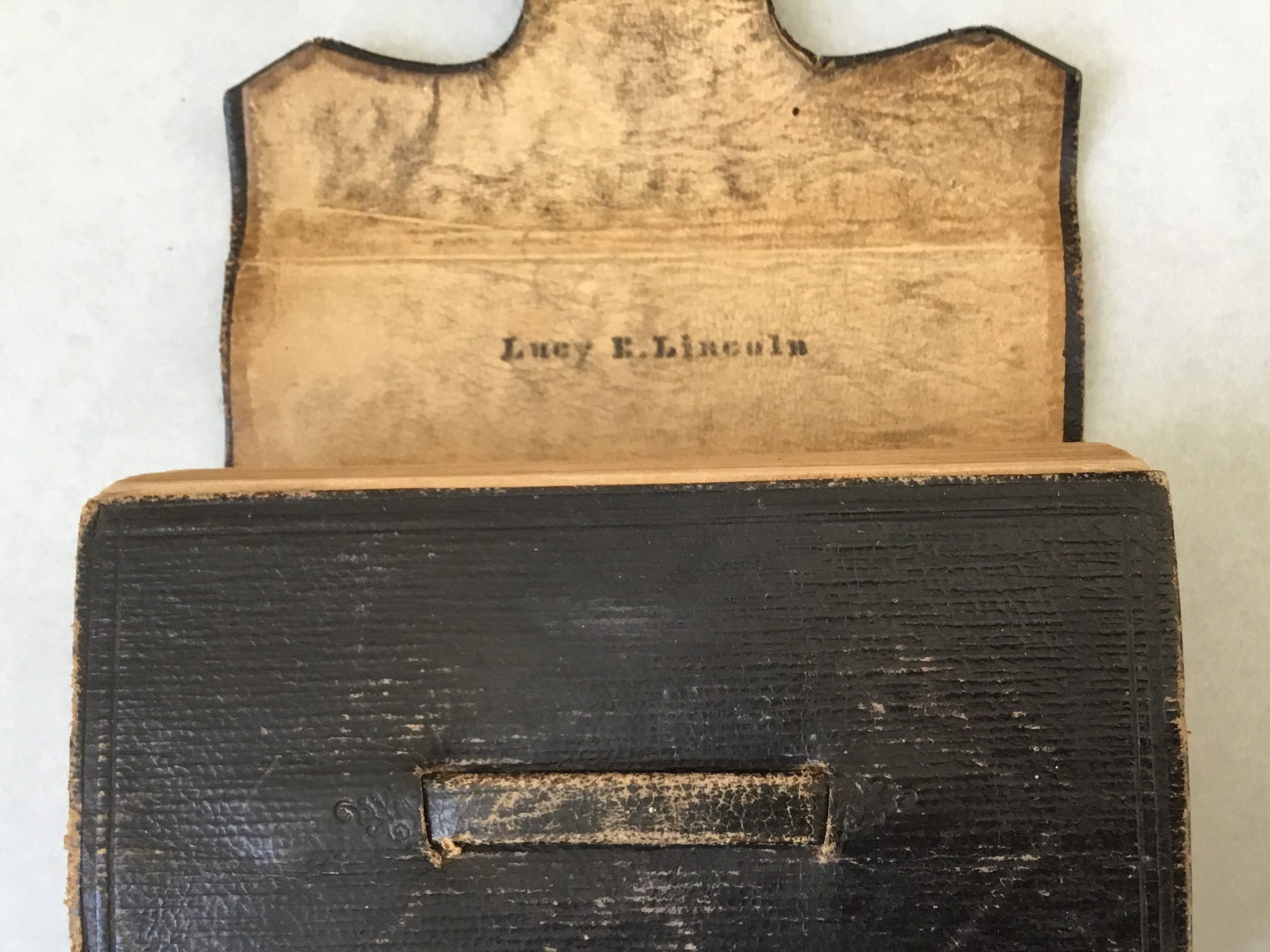 The English Version of the Polyglott Bible, Containing the Old ad New Testaments, With Marginal Readings: Together With a Copious and Original Selection of References to Parallel and lllustrative Readings Exhibited in a Manner Hitherto Unattempted. picture number 1