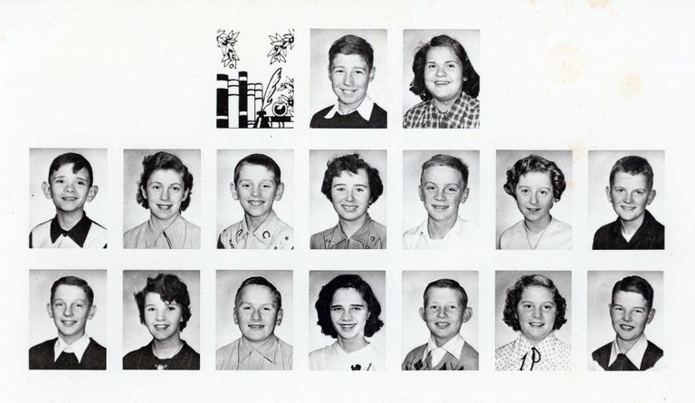          Edmunds Consolidated School Students 1955, Edmunds, Maine
   