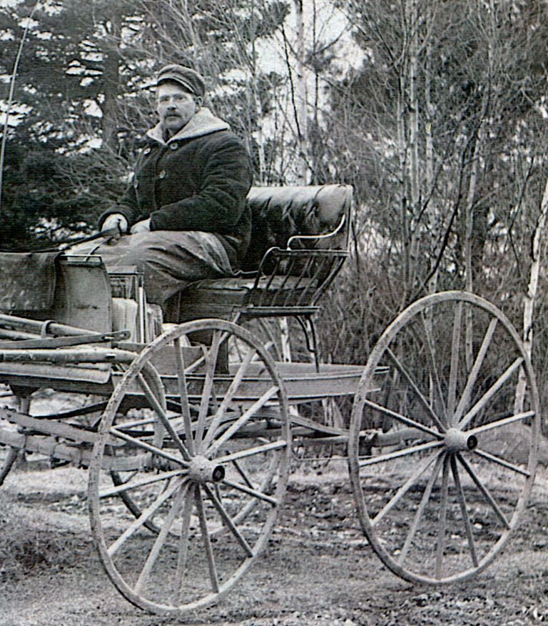         Nat Smith With his Horse and Wagon.
   