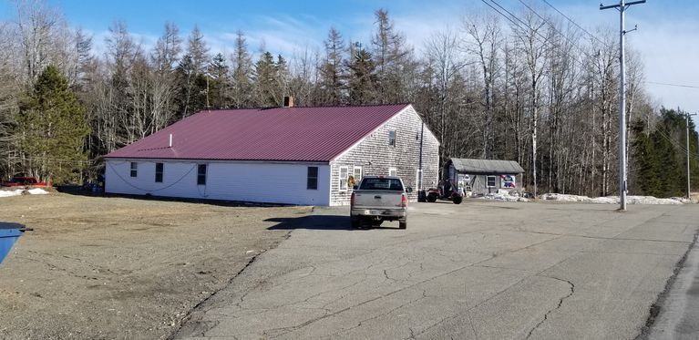          Maker's Garage and Cafe, U.S. Route 1, Edmunds, Maine; This compact dwelling has served at different times as both a garage, filling station, restaurant, store and now a residence beside U.S. Route 1 in Edmunds, Maine.
   