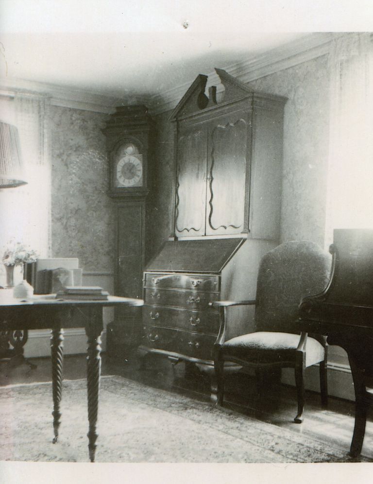          Lincoln House Front Parlor, Dennysville, Maine picture number 1
   